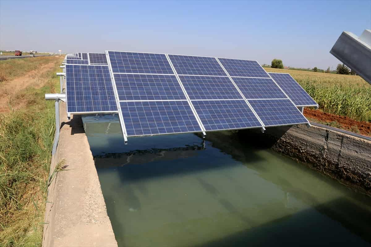 What are the advantages of solar water pumps?